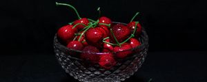 Превью обои черешня, вишня, фрукты, ягода, капли, мокрый
