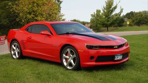 Превью обои chevrolet camaro, chevrolet, автомобиль, красный