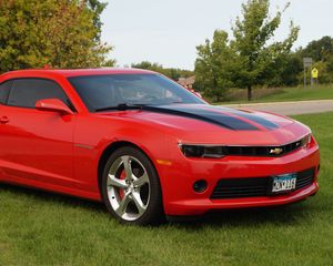 Превью обои chevrolet camaro, chevrolet, автомобиль, красный