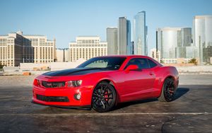 Превью обои chevrolet, camaro, ss, красный, вид сбоку