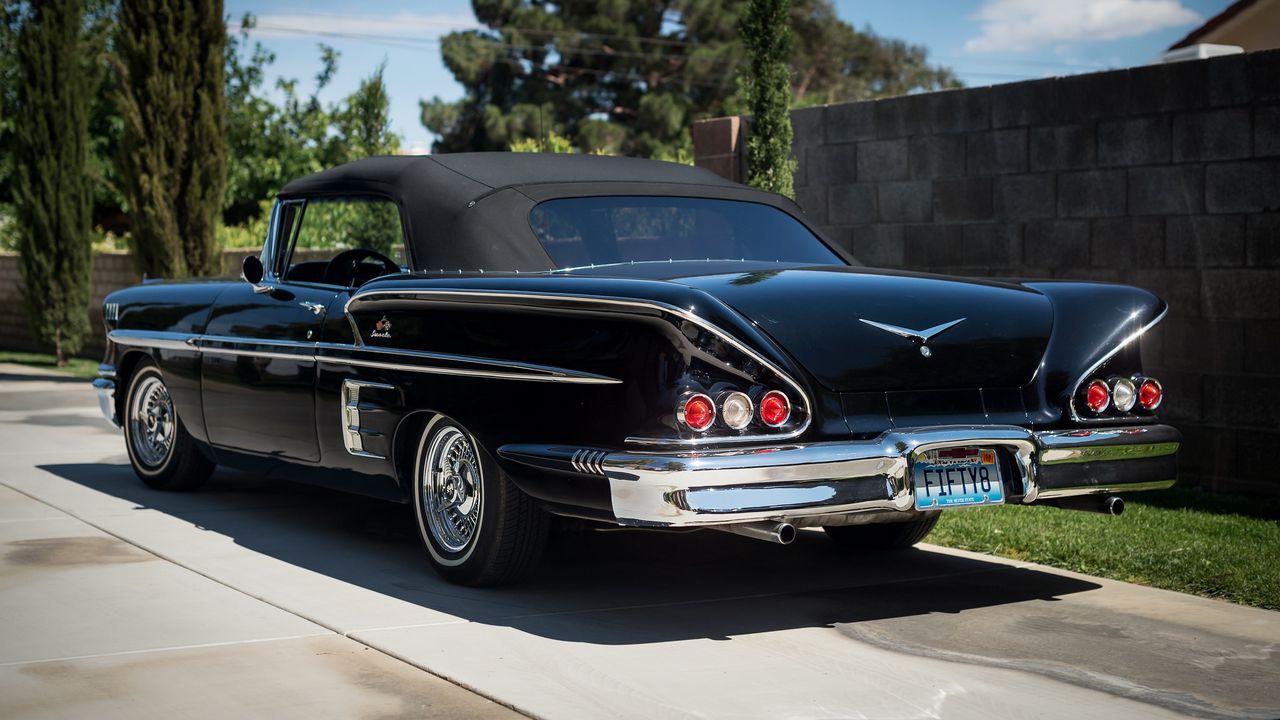 Обои chevrolet, chevy, 1958, impala, черный, вид сзади