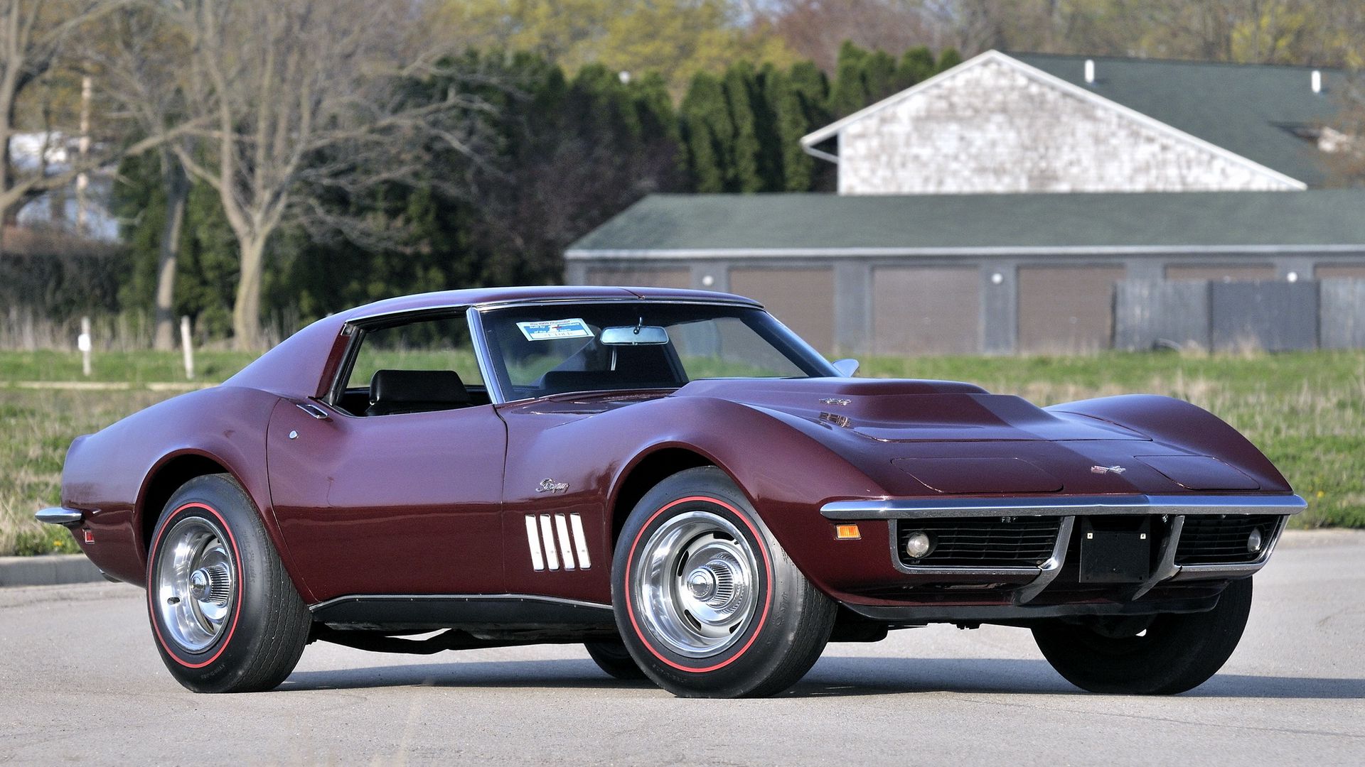 Машина Chevrolet Corvette Stingray