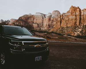 Превью обои chevrolet, внедорожник, вид спереди, путешествие