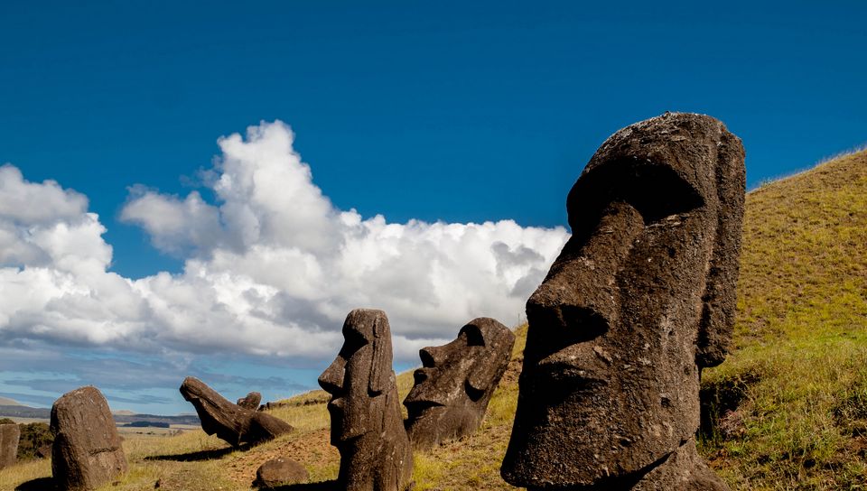 960x544 Обои моаи, статуя, идол, остров пасхи, каменный