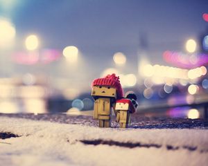 Превью обои danbo, зима, картонный робот, шапки