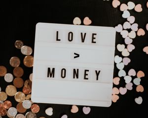 Превью обои деньги, любовь, слова, фраза