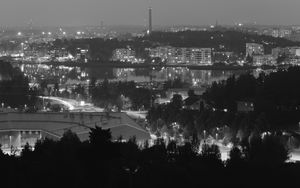 Превью обои деревья, город, здания, темный, чб