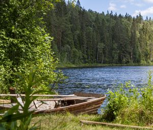 Превью обои деревья, озеро, лодка, природа, пейзаж