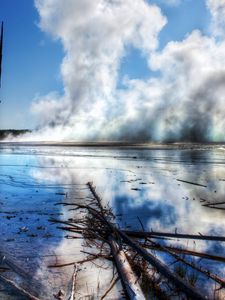 Превью обои деревья, ветки, источник, пар, термальный, вода