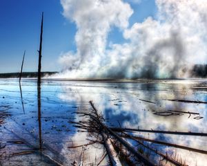 Превью обои деревья, ветки, источник, пар, термальный, вода