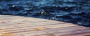Превью обои дерево, море, волны, пирс