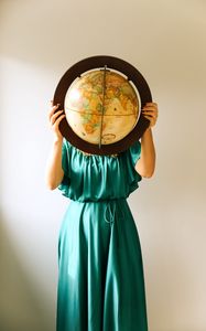 Превью обои девушка, платье, глобус