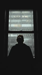 Превью обои девушка, силуэт, одиночество, окно, вид, темный