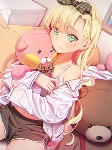 Превью обои девушка, улыбка, игрушка, аниме