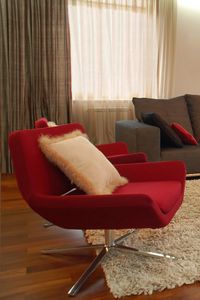 Превью обои диван, дизайн, интерьер, квартира, комната, красный, кресло, стиль