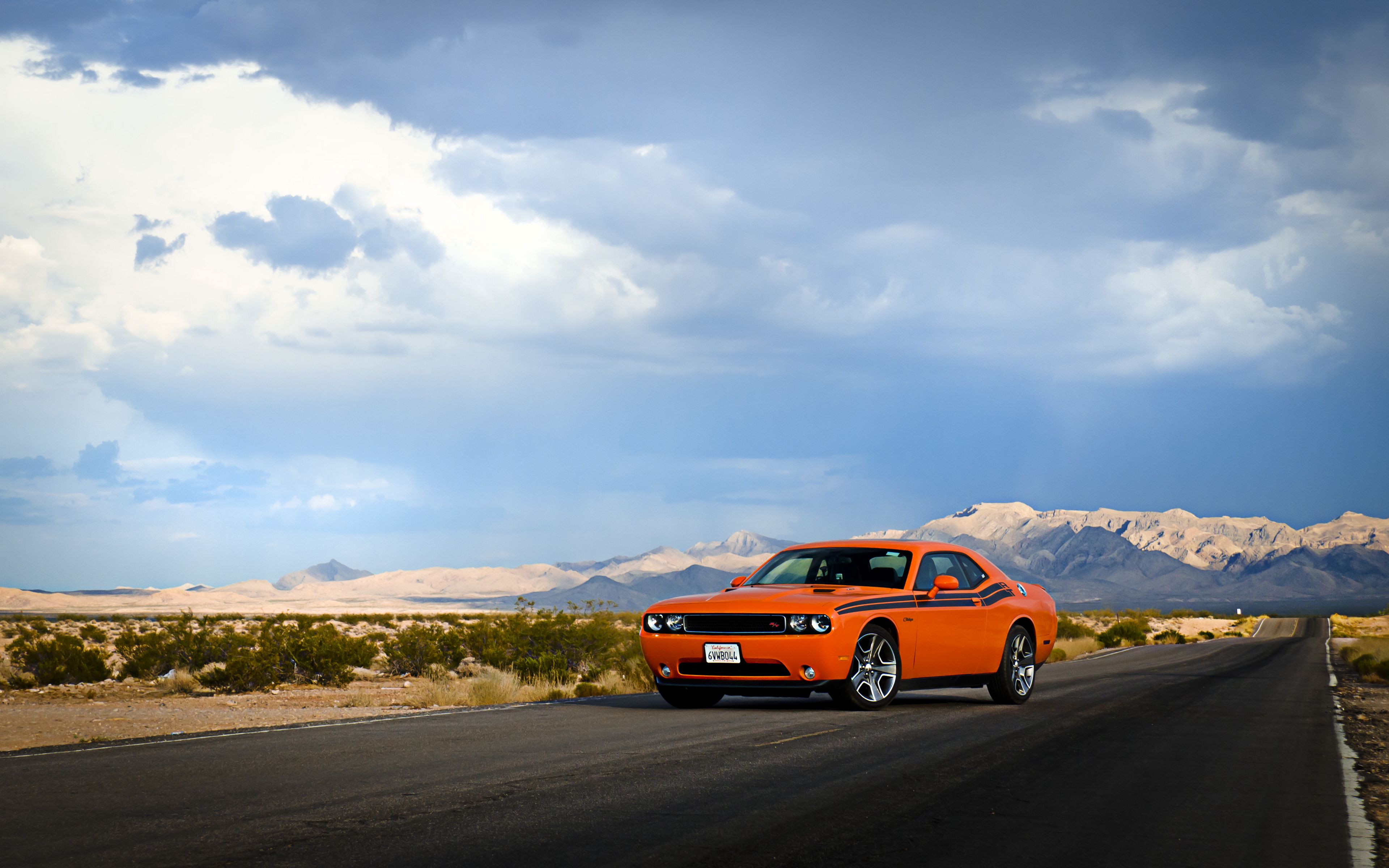 Dodge Challenger Red 4k