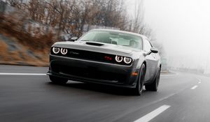 Превью обои dodge challenger, dodge, автомобиль, дорога, скорость