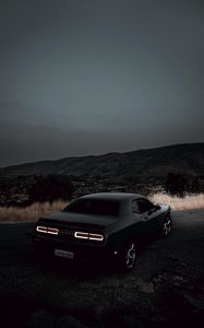 Превью обои dodge challenger, dodge, автомобиль, черный, фонари, ночь