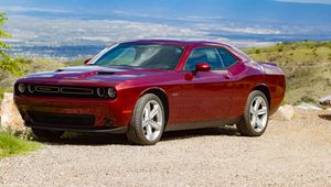 Превью обои dodge challenger, dodge, автомобиль, красный