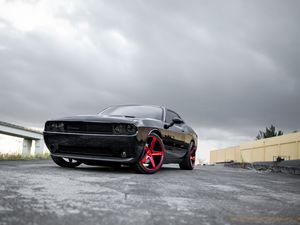 Превью обои dodge challenger, dodge, автомобиль, черный, вид спереди, колесо