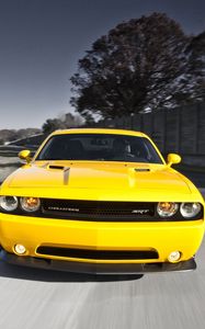 Превью обои dodge challenger, srt8 392, авто, стиль, желтый, скорость