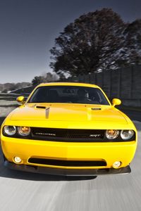 Превью обои dodge challenger, srt8 392, авто, стиль, желтый, скорость