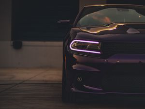 Превью обои dodge charger, фара, автомобиль, фиолетовый, свет