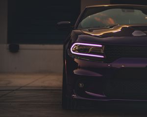 Превью обои dodge charger, фара, автомобиль, фиолетовый, свет