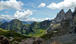 Превью обои долина, горы, скалы, небо, облака