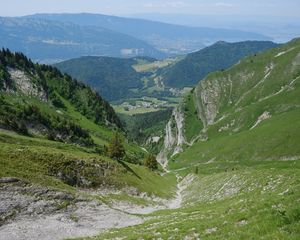 Превью обои долина, пейзаж, горы, трава