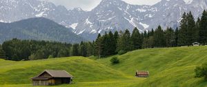 Превью обои дом, долина, луг, деревья, горы, пейзаж