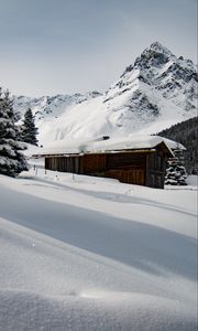 Превью обои дом, гора, снег, зима, природа