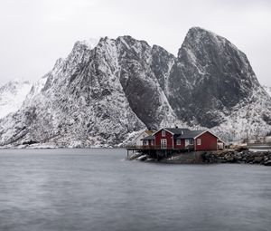 Превью обои дом, горы, остров, море, снег