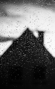 Превью обои дом, крыша, труба, стекло, капли, дождь