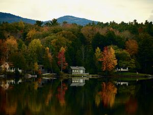 Превью обои дом, озеро, деревья, осень, отражение, пейзаж