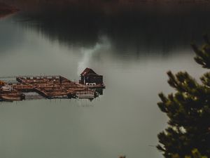 Превью обои дом, озеро, лес, туман