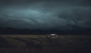 Превью обои дом, поле, деревья, облака