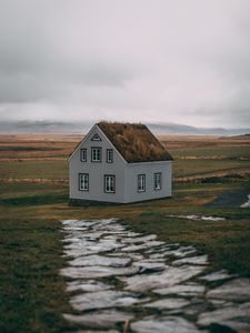 Превью обои дом, тропинка, трава, поле