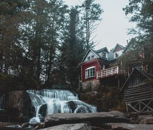 Превью обои дом, водопад, здание, лес
