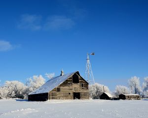 Превью обои дом, зима, ветряк, поле