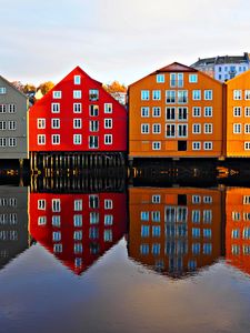 Превью обои дома, фасад, вода, отражение, архитектура, скандинавия