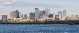 Превью обои дома, здания, мост, деревья, море, город