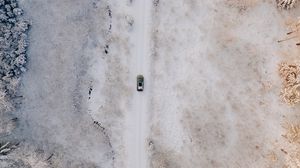 Превью обои дорога, автомобиль, вид сверху, снег, зима