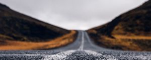 Превью обои дорога, даль, разметка, размытость