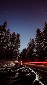 Превью обои дорога, деревья, ночь, снег, длинная выдержка