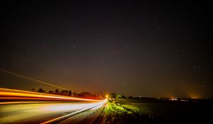 Превью обои дорога, длительное воздействие, звездное небо, звезды, ночь