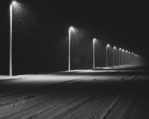 Превью обои дорога, фонари, ночь, снег, темный