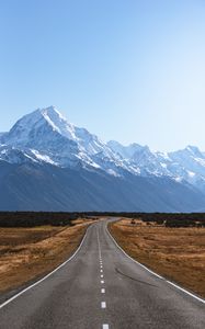 Превью обои дорога, горы, разметка, гора кука, новая зеландия