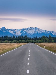 Превью обои дорога, горы, скалы, снег, даль