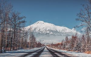 Превью обои дорога, горы, снег, деревья, пейзаж, зима